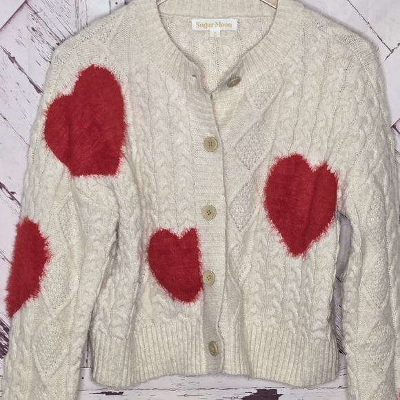 Sugar Moon 3D Hearts Cream Knit Cardigan - Picture 5 of 6